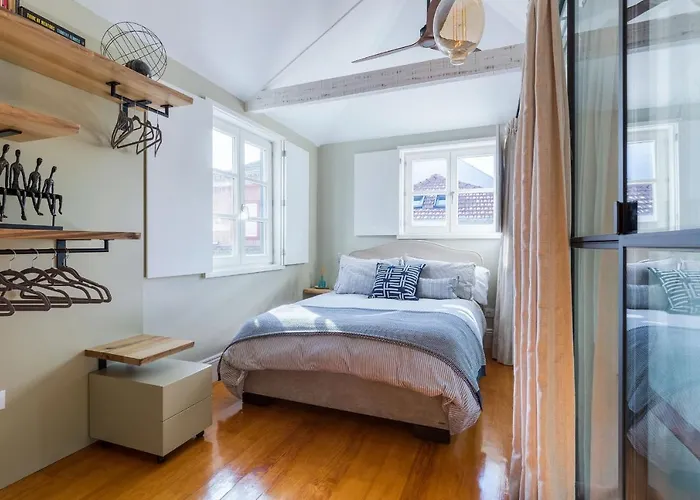 Elegant 2br Duplex In Center By Lovelystay 아파트