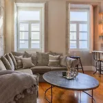 Elegant 2br Duplex In Center By Lovelystay Porto