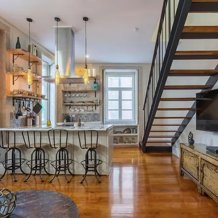 Elegant 2br Duplex In Center By Lovelystay Porto