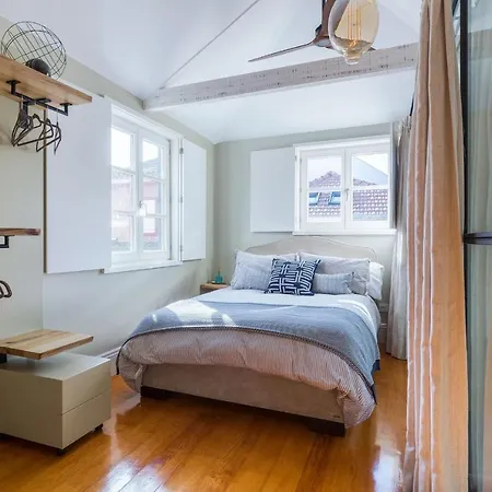 Elegant 2br Duplex In Center By Lovelystay Apartmán