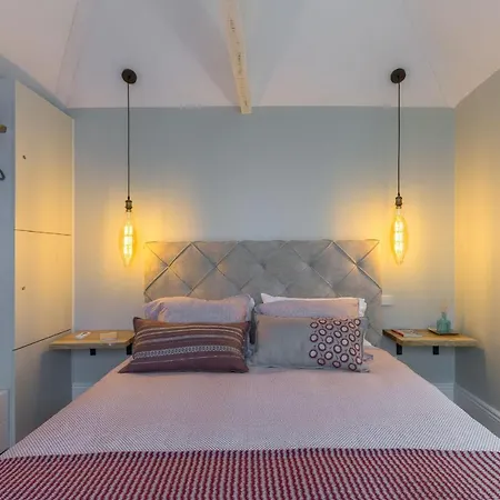 Elegant 2br Duplex In Center By Lovelystay * 포르투