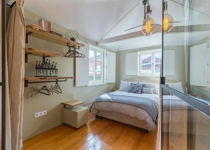 Elegant 2br Duplex In Center By Lovelystay *